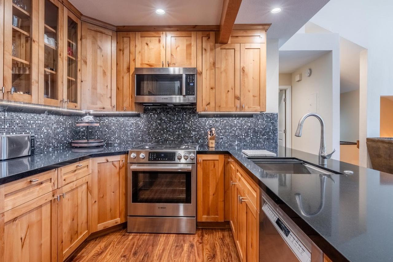 Updated 2 Bedroom Loft 3 Bathroom Snowcreek Phase V #860 Sleeps 6 Casa de férias Mammoth Lakes